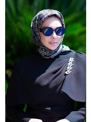 Lêvi D'or Siyah - Gri Çizgili Sarmal Desen Twill İpek Eşarp