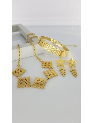 Kuyumcu Model 3'lü Çelik Takı Seti  Kolye Küpe Ve Kelepçe Bileklik Kararmaz Solmaz Düğn 