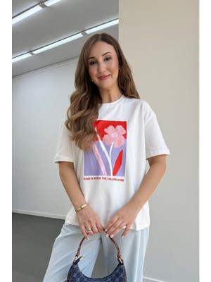 Flowers Baskılı Yazılı Tshirt