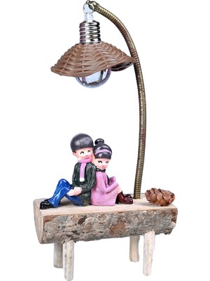 Oturan Genç Aşıklar Biblo V1