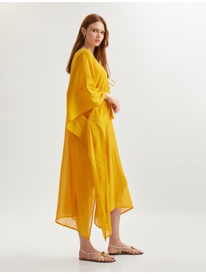 Pamuklu Kısa Yarasa Kol V Yaka Asimetrik Kesim Oversize Plaj Elbisesi