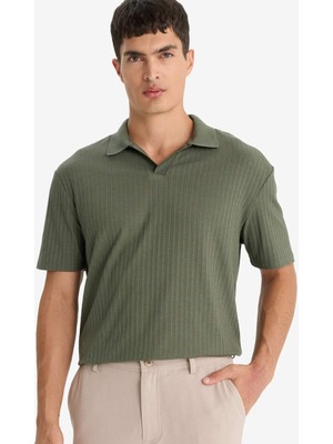 DeFacto Regular Fit Krinkıl Dikey Dokulu Hafif Kumaş Polo Yaka Kısa Kollu Tişört E1207AX25AU