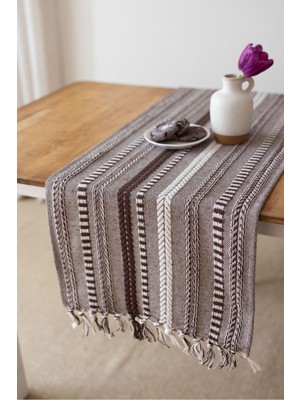 Koyu Kahve Pamuklu Örme Runner, 40X110 Cm, Şık ve Doğal Görünüm Sağlar.