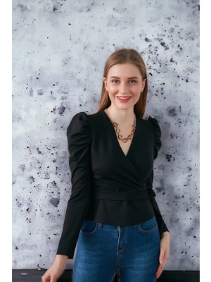 Hakke Belden Kuşaklı Omuz Detay Scuba Bluz