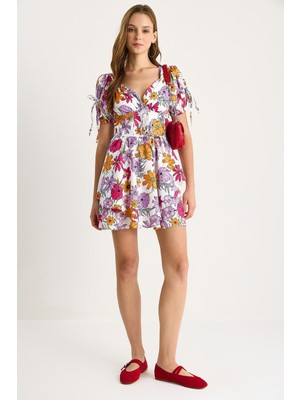 Kadın Çiçek Desenli Fiyonk Detaylı Mini Elbise