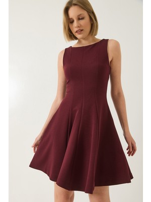 Shade Kadın Kayık Yaka Godeli Mini Elbise