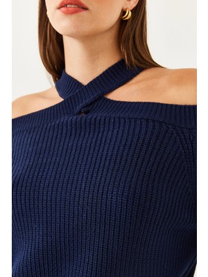 Shade Kadın Çapraz Askılı Triko Kazak