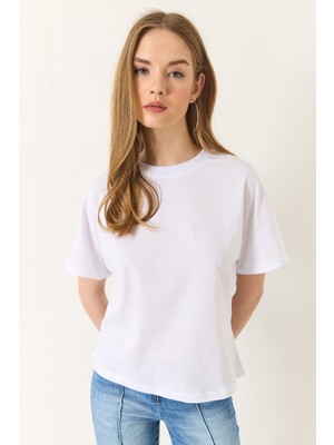 Shade Kadın Organik Pamuklu Regular Kalıp Bisiklet Yaka Basic Kısa Kollu T-Shirt