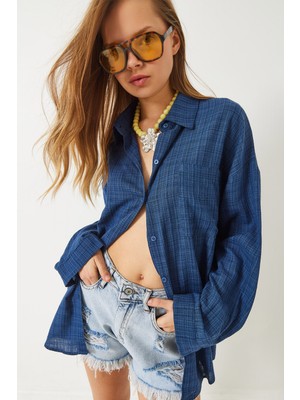 Shade Kadın Tek Cep Detaylı Oversize Keten Dokulu Basic Gömlek