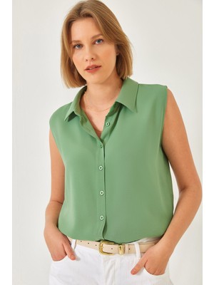 Shade Kadın Kolsuz Viskon Gömlek