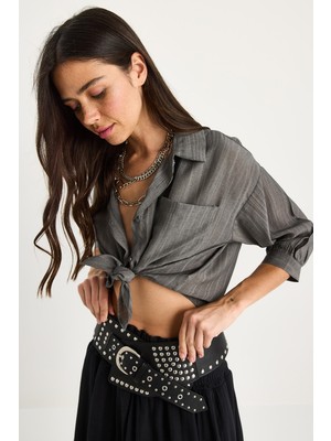 Kadın Kendinden Çizgili Yarım Kollu Tek Cep Detaylı Gömlek