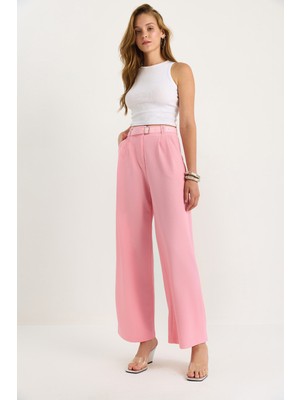 Shade Kadın Çift Pile Detaylı Kemerli Örme Pantolon