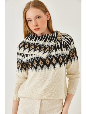 Shade Kadın Degaje Yaka Triko Kazak