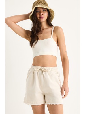 Kadın Beli Lastikli Cep Detaylı Yüksek Bel Paçası Püsküllü Kısa Keten Şort Yp