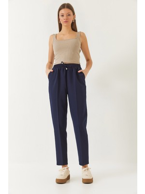 Shade Kadın Beli Lastikli Bağlamalı Çift Cepli Havuç Kesim Pantolon