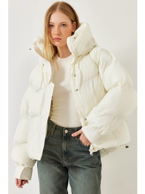 Shade Kadın Kapişonlu Şişme Mont