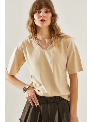 Kadın V Yaka Kısa Kollu Basic T-Shirt