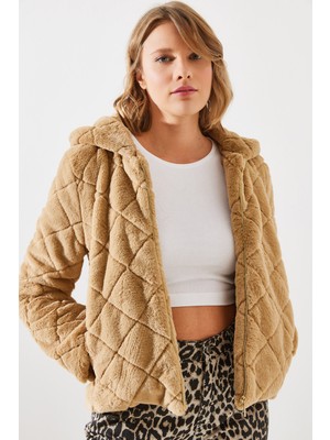 Shade Kadın Kapişonlu Kapitoneli Peluş Mont