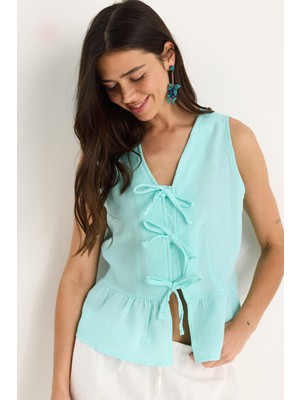 Kadın V Yaka Fiyonk Detaylı Müslin Peplum Bluz G-