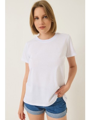 Shade Kadın % Organik Pamuklu Comfort Fit Arkası Uzun Basic T-Shirt