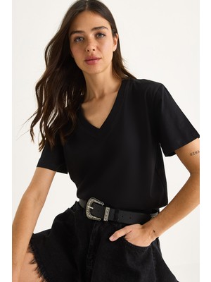 Shade Kadın % Organik Pamuk Derin V Yakalı Comfort Fit T-Shirt