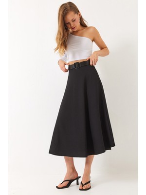 Shade Kadın Kemerli Kloş Örme Maxi Boy Etek