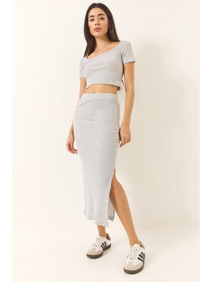 Shade Kadın Kare Yaka Kısa Kollu Crop Yırtmaç Detaylı Kaşkorse Alt-Üst Takım