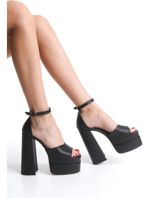 Kadın Elina Tek Bantlı Siyah Cilt 15 cm Platform Topuklu Ayakkabı