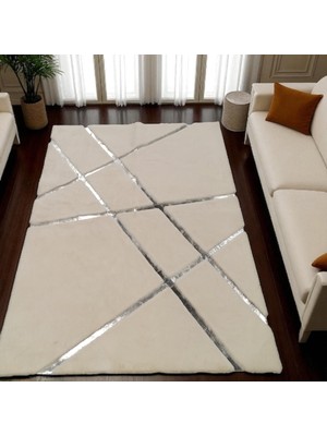 Gümüş Detaylı Beyaz Peluş Halı - Yumuşak Yatak Odası Halısı