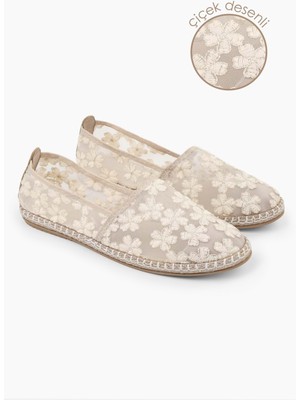 Shoeberry Flowen Kadın Bej Çiçek Desenli Espadril Suni Deri Düz Taban Konforlu Ayakkabı