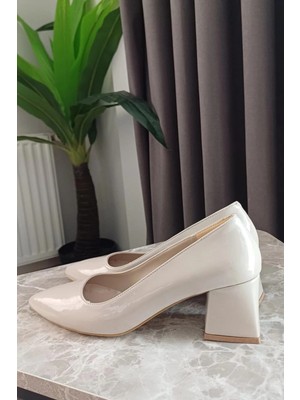 Kadın Nova Krem Rugan 6,5 cm Kalın Topuklu Stiletto
