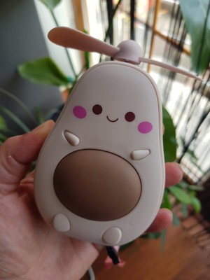 Sevimli Avokado Tasarımlı LED Işıklı USB Kablolu Mini Fan I Masa Üstü ve Boyun Kullanımı Vantilatör