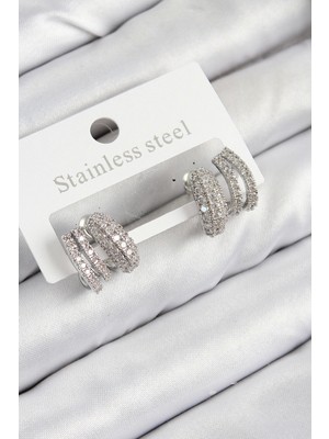 Pirinç Zirkon Taşlı Kıvrımlı Model Gümüş Renk Kadın Küpe