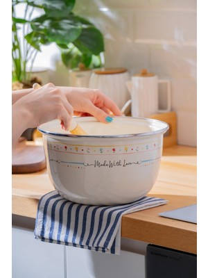 Renkli Emaye Karıştırma Kabı - 18 Cm, Şık ve Dayanıklı, Huzurlu Mutfak Gereci