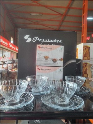 Beyaz 4 Tabak ve 4 Kase Takımı, Şık ve Kullanışlı Set