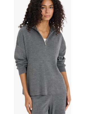 DeFacto Regular Fit Yarım Fermuarlı Triko Kazak F2907AX25AU