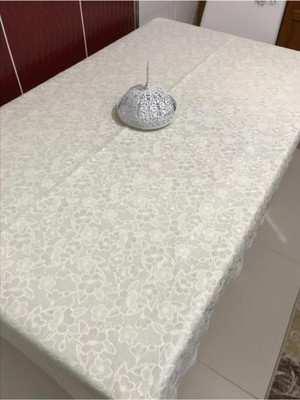 Bej Muşamba Masa Örtüsü 140X180 Cm, Şık ve Kullanışlı Ev Dekoru.