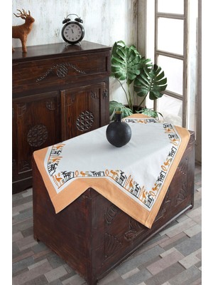 Bej Buldan Kumaşı Bordürlü Taş Baskılı Etnik Desenli Masa Örtüsü
