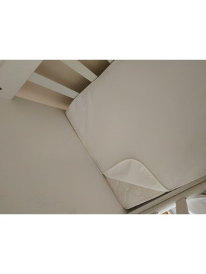 Turkuaz Köşe Lastikli Sıvı Geçirmez Bebek Aynası