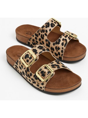 Leopar Desen Soft Kadın Ev Terliği – Rahat, Çift Tokalı Model