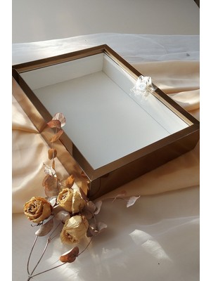 Şık 30X40 cm Bronz Renkli Ledli Gül Anı Çerçevesi ve Gül Kutusu