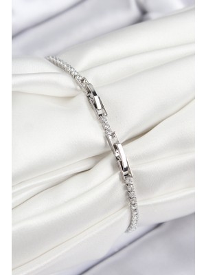 Zarif Kadın Için Silver Pirinç Zirkonlu Nazarlıklı Bileklik