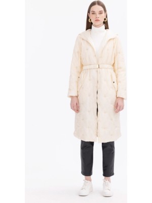 1020 Nakış Detaylı Kapüşonlu Midi Boy Anorak Kaban Anarok Kaban 11231305601020 Qks Kaban #23-10#