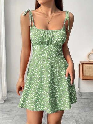 Asyahsap Kadın Askılı Büzgü Detaylı Kare Yaka Çiçek Desenli Mini Süprem Elbise