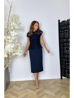 G1503 Çiçek Detaylı Tasarım Abiye Elbise Lacivert