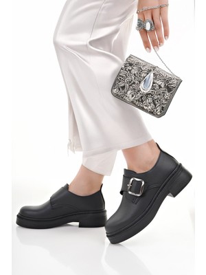 Bahrina Kadın Yandan Tokalı Makosen Loafer Ayakkabı Suni Deri Orta Taban Poliüretan