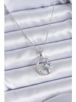 316L Çelik Gümüş Renk Zirkon Taşlı Ay Yıldız Model Kadın Kolye