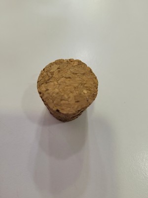 Konik Aglomere Doğal Mantar Tıpa (Çok Amaçlı Şişe/kavanoz Kapama – Esnek, Kademeli Sızdırmazlık, Yeniden Kullanılabilir) 1 Adet