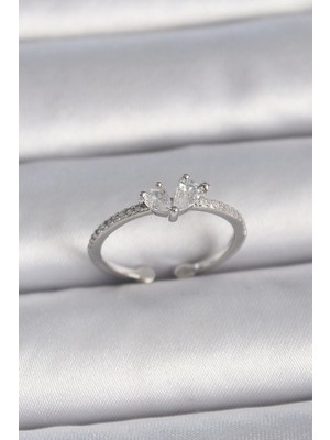 Pirinç Gümüş Renk Ayaralanabilir Zirkon Taşlı Kalp Model Kadın Yüzük