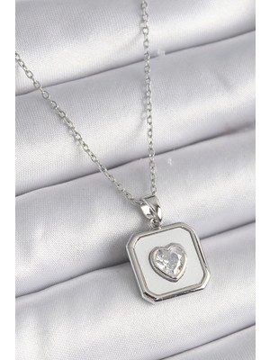 316L Çelik Gümüş Renk Kare Madalyon Kalp Zirkon Taş Işleme Kadın Kolye